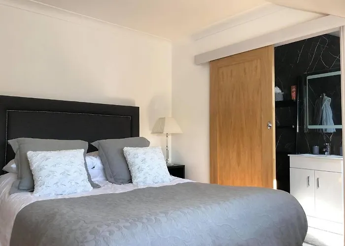 Sonas Luxury Living